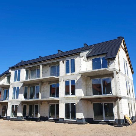 apartamentowiec rowy ocieplenie dachu piana pur