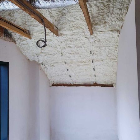 dom jednorodzinny lubiatow piana poliuretanowa