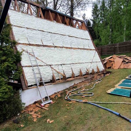 domek porost ocieplenie dachu piana poliuretanowa 3